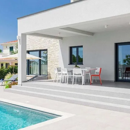 Villa Annie Comfortable Holiday