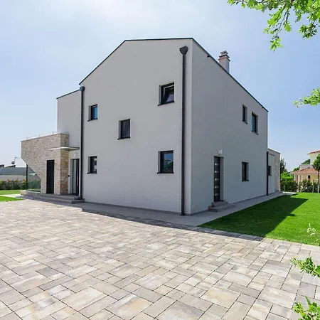 Villa Annie Comfortable Holiday Porec